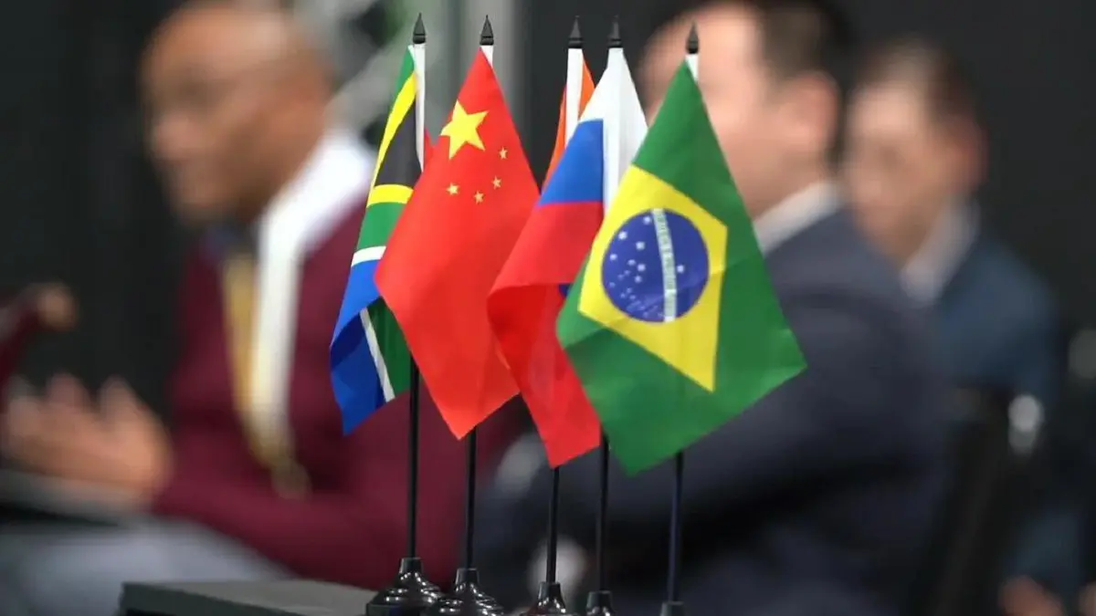 Los BRICS definen en Brasil su postura
