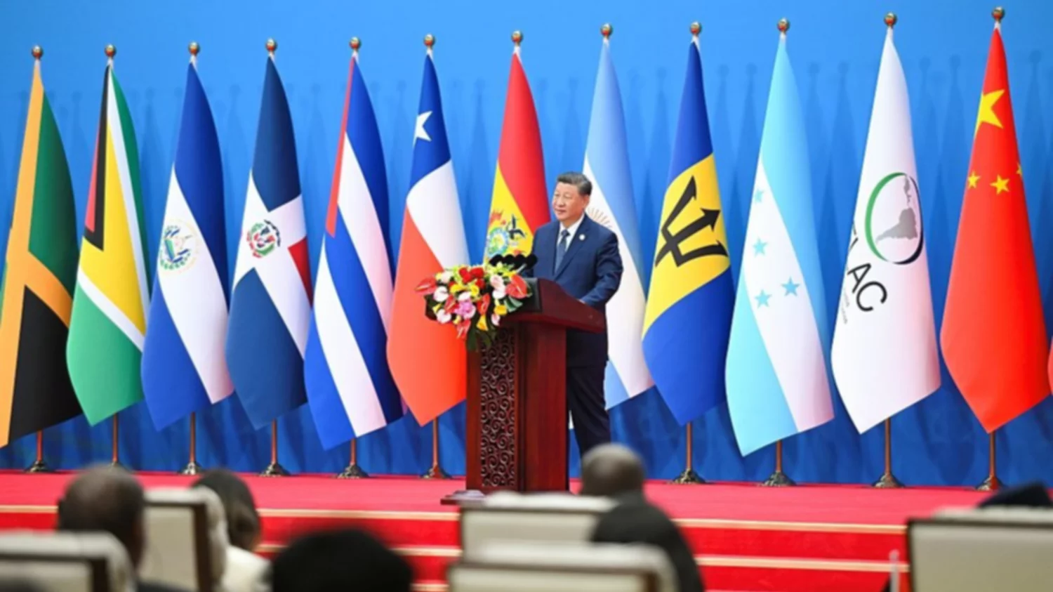 Estudio revela que China aumenta su influencia en Latinoamérica mientras cae la imagen de EE. UU.