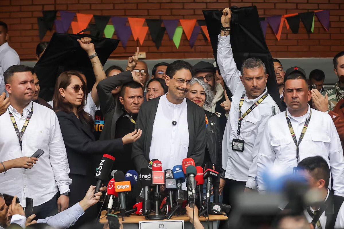 Colombia avanza en elecciones presidenciales; De la Espriella y Cepeda lideran la votación