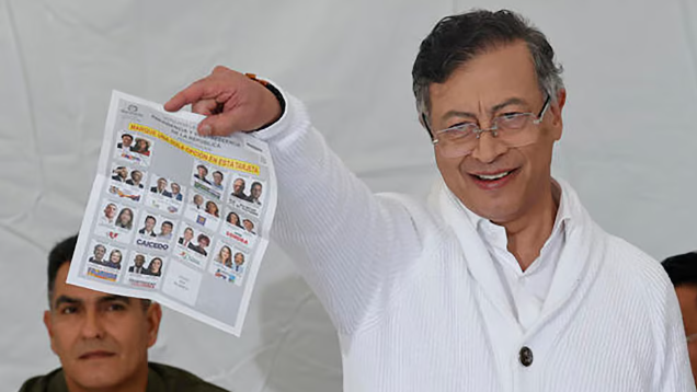Petro denuncia posible fraude electoral y cuestiona resultados de la primera vuelta