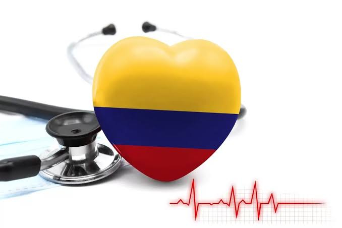 Un estudio revela que la crisis de la salud en Colombia ya preocupa más a los ciudadanos que la corrupción y otros problemas nacionales.