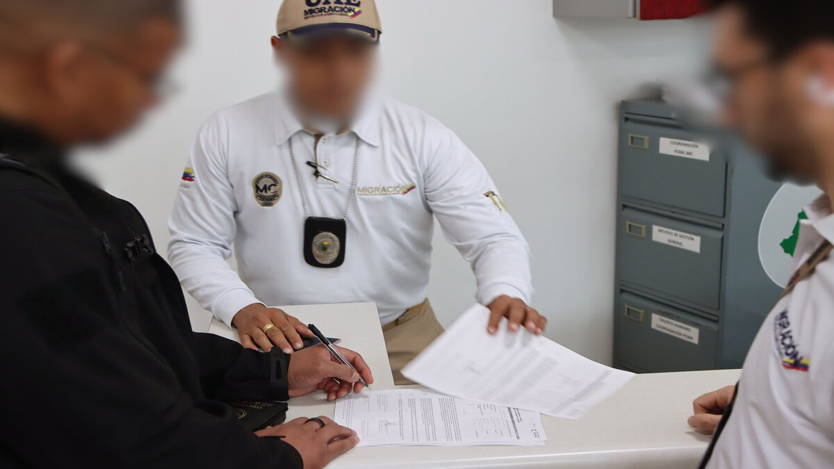 Inadmiten a 21 estadounidenses que pretendían ingresar a Colombia para grabar un reality de cine para adultos