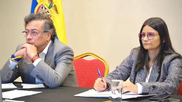 Defensa de Angie Rodríguez solicita al Congreso revocar la autorización de salida de Colombia del expresidente Gustavo Petro