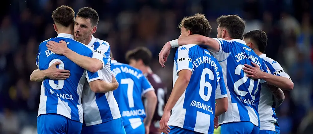 Inicio de temporada en España: Partido Deportivo – Elche C. F.