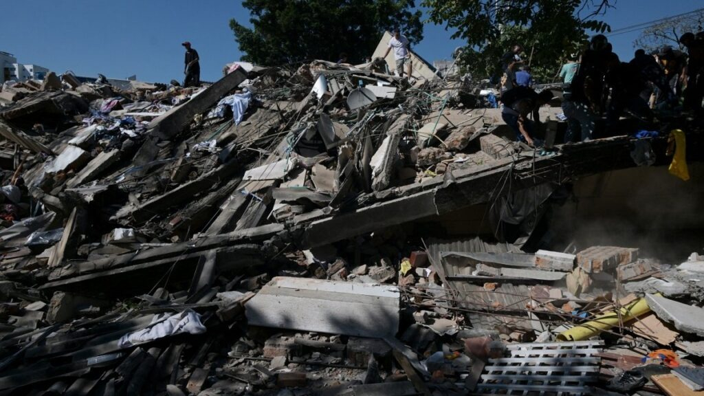 El terremoto en Colombia deja más de 130 muertos y miles de edificios colapsados